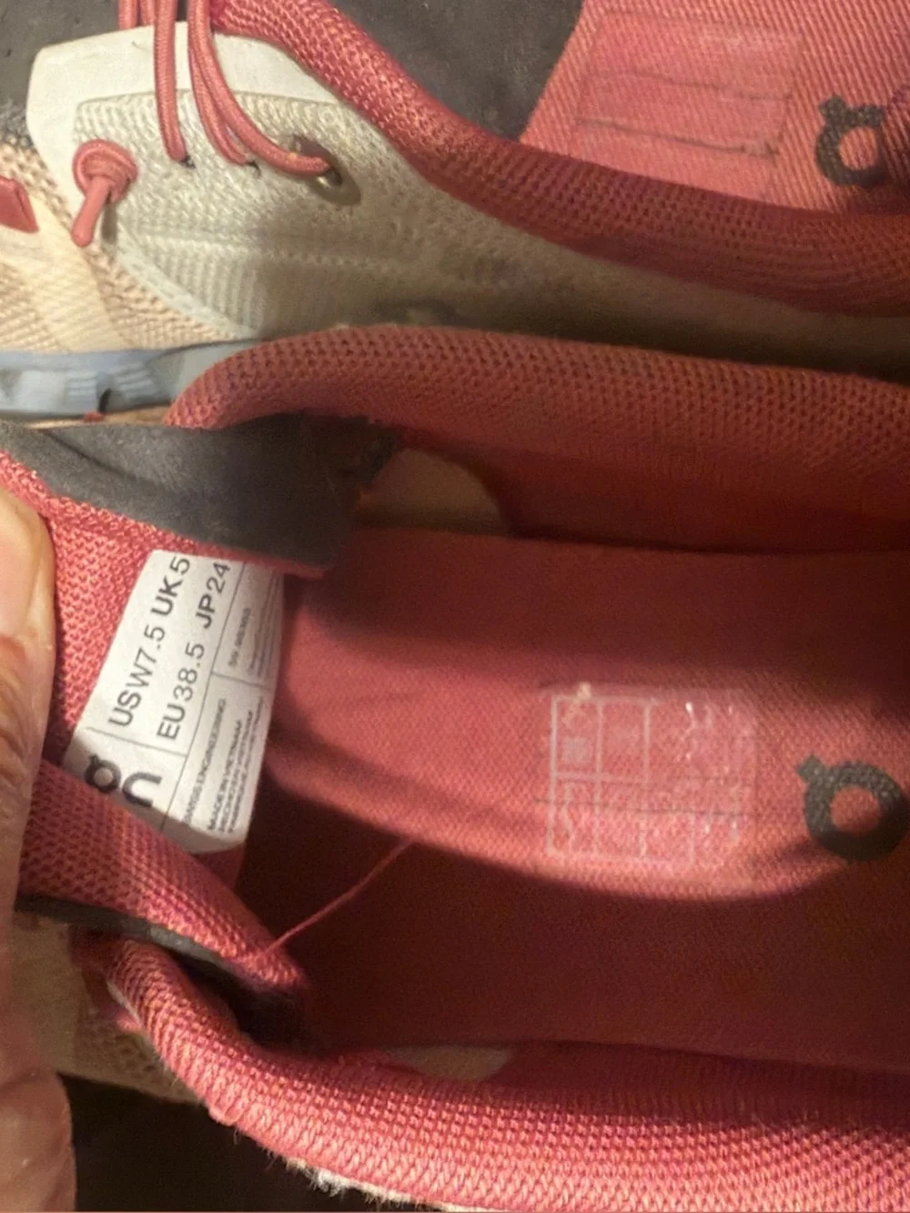 On cloud - Picture 7 of 7